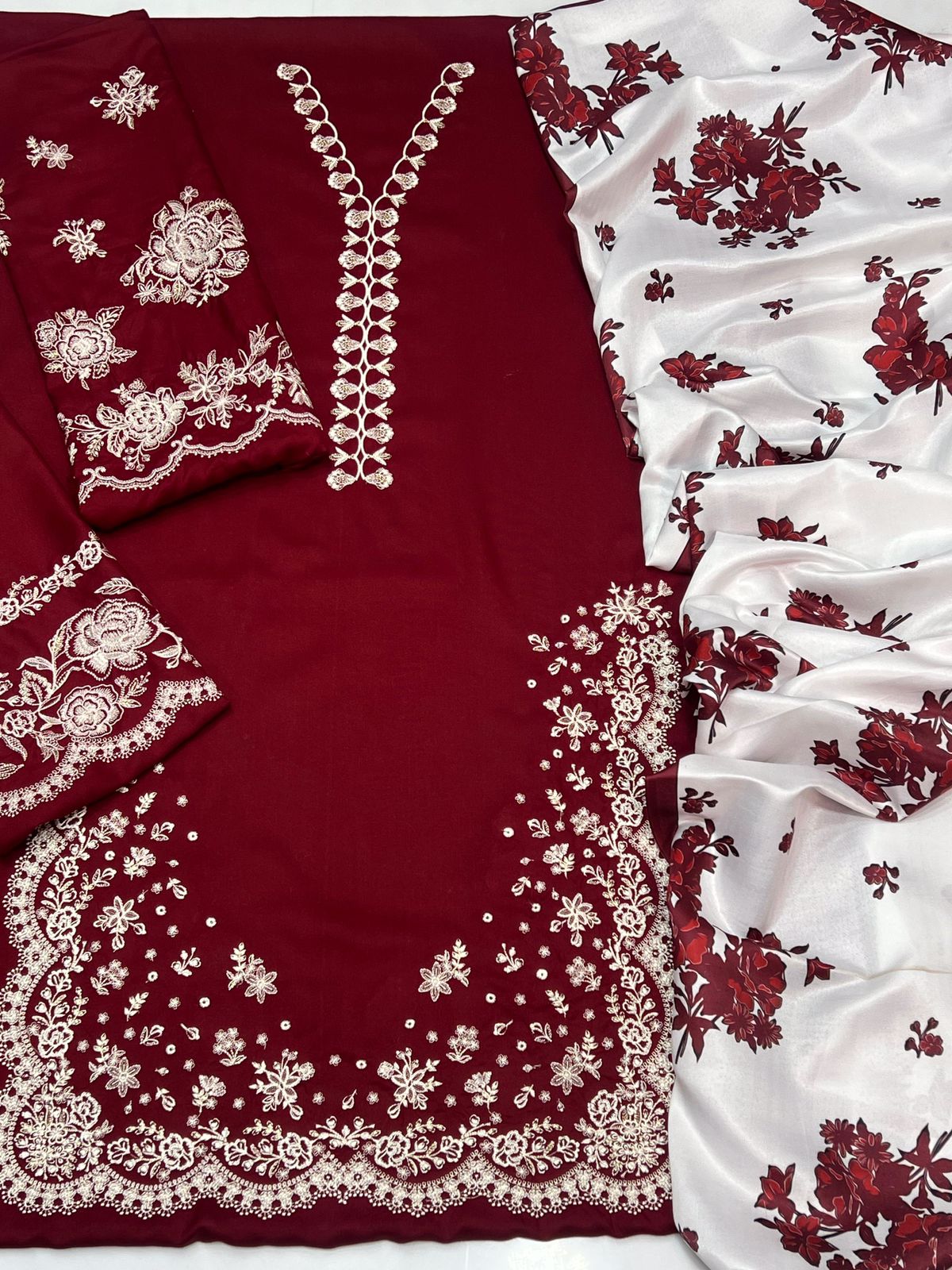 dhank emb suit by zara shah jahan