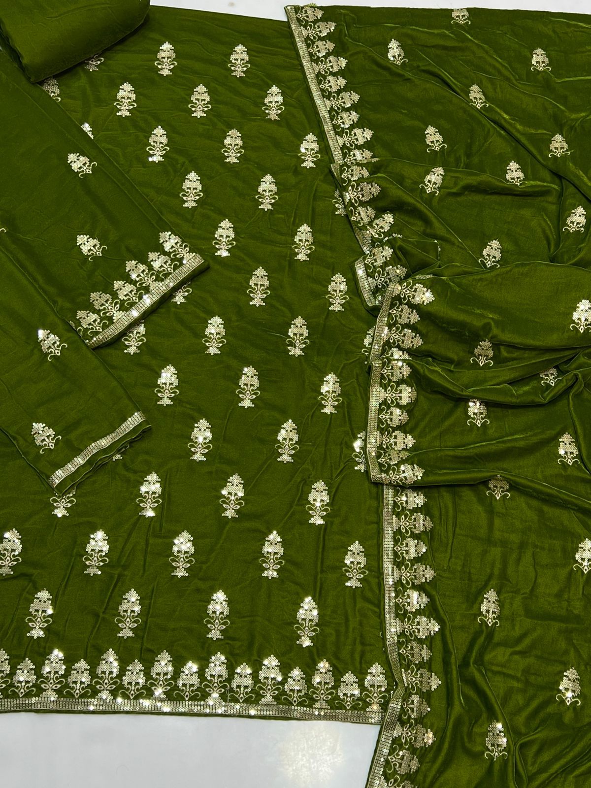 coco by zara shahjahan 3pc velvet emb